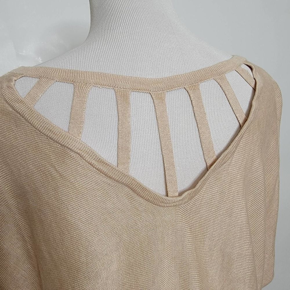 Wishlist Cutout Open Back Knit Sweater Beige Cream Long Sleeve M